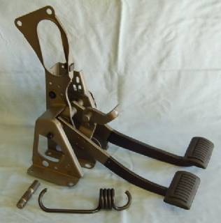 CPA68B 1968-69 B-BODY CLUTCH/BRAKE PEDAL ASSEMBLY RECONDITIONED